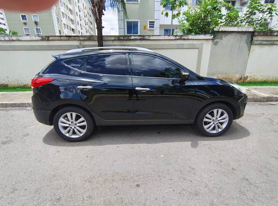 HYUNDAI IX35 2.0 MPFI GLS 4X2 16V GASOLINA 4P AUTOMÁTICO HYUNDAI IX35 2.0 MPFI GLS 4X2 16V GASOLINA 4P AUTOMÁTICO
